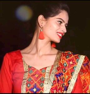 red fulkaari salwar suit without dupatta