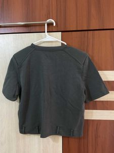 Stylish Cropped T-Shirt