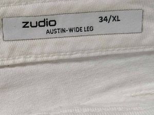 SALE 💰 🤍 White Wide-Leg Jeans 🌷