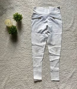 Comfortable White Jeggins