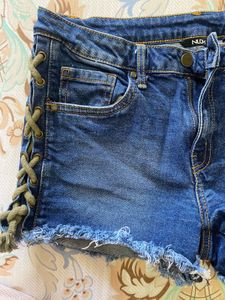 Stylish Denim Shorts with Lace-Up Detail