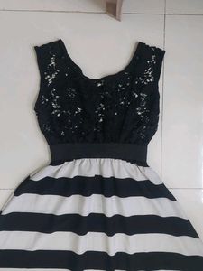black and white women trending net maxi dress