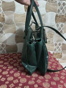 Stylish Green Leather Handbag