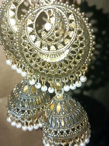 Elegant Gold Jhumka Earrings