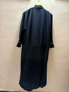 Elegant abaya with Embellishments