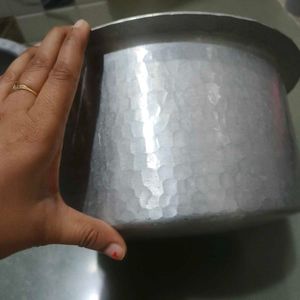 set of 2 Aluminum Cooking Pots