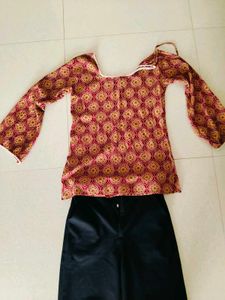 Women's Printed Short Kurti with Black Trouser Com