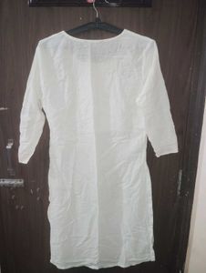 White Embroidered Kurta