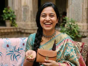 Exquisite Oxidized Silver Anklets