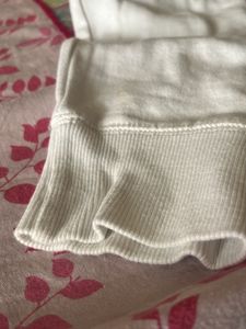 White Hoddie Size L