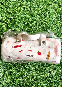 Clinique mini duffle bag with Chain