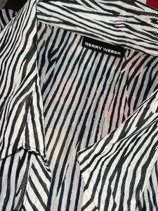 Chic Vertical Stripe Shirt