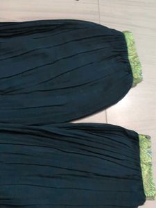 Beautiful Green &amp; Navy Blue Kurta Set