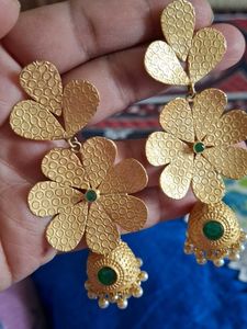 Elegant Gold Floral Jhumka Earrings