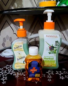 Santoor 1& Patanjali Hand Wash 1& 100ml Savlon1