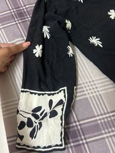 Black Embroidered Kurta