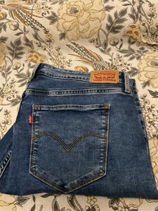 Levi’s Classic Blue Denim Jeans
