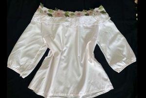 Chic Off-Shoulder Floral Top