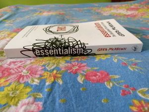 🆕 The Essentialism Book Paperback By Greg McKeown