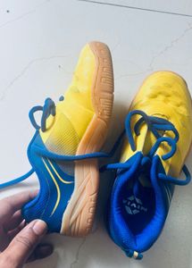 Nivia Yellow &amp; Blue Sport Shoes NON MARKING