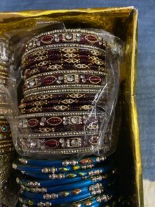 6 Designs Bangles Collection with box