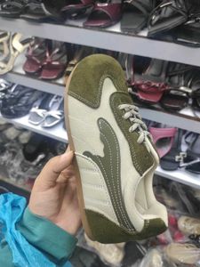 Stylish Green &amp; Cream Sneakers🎀