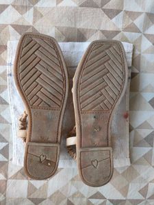Elegant Beige Flat Sandals