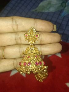 Jhumkas