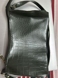 Chic crocodile print Shoulder Bag - green