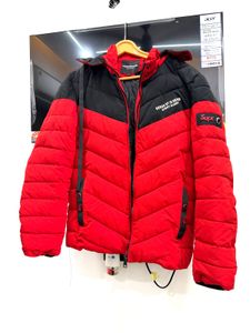 Red jacket  🧥 air free