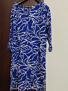 Blue &amp; White Abstract Print Top