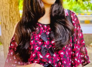 Chic Cold Shoulder Top🌺