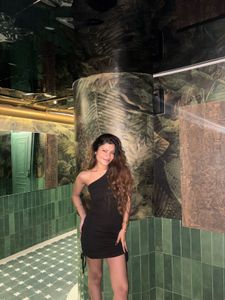 Chic Black One-Shoulder Ruched Dress