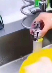 360° Flexible Faucet Extender &amp; Splash Filter