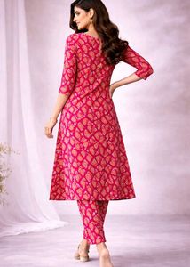 Elegant Pink Printed Kurta Set