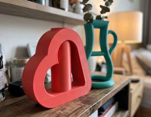 Weird modern art find! 2-piece sculptural vase