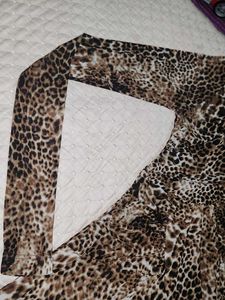 A classic leopard print.