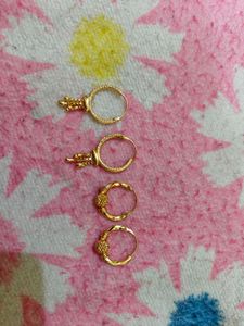 Set of 2 Gold Hoop Earrings