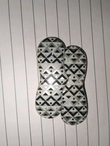 Geometric Pattern Flip Flops
