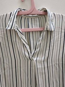 Chic Striped V-Neck Blouse