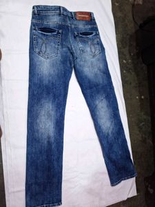 Stylish Blue Washed Denim Jeans