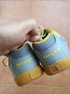 Nivia Grey &amp; Yellow badminton Sports Shoes.