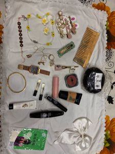 Assorted Makeup & Jewelry Bundle 22 items combo