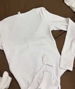 H&amp;M white Ribbed Long Sleeve Bodysuit
