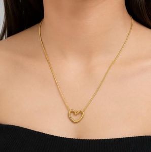 Gold Heart Pendant Necklace