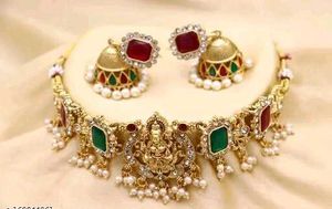 Rose gold plated Necklace with pretty earings