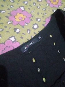 Chic Black Eyelet Sleeveless Top