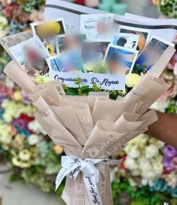photo frame bouquet