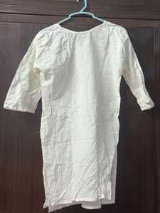 White Embroidered Cotton Kurta