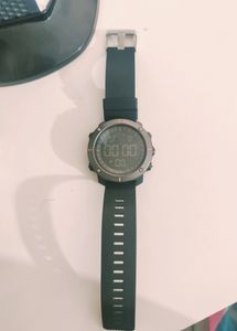 Men's Analog Watch. Like New. Good Condition.